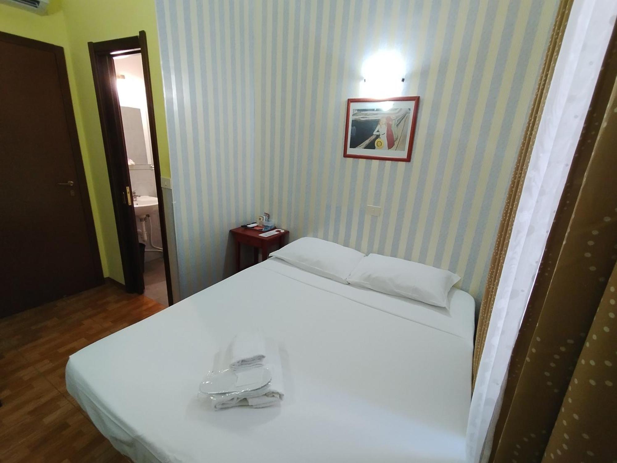 Booking Inn Settembre 95 Rzym Pokój zdjęcie